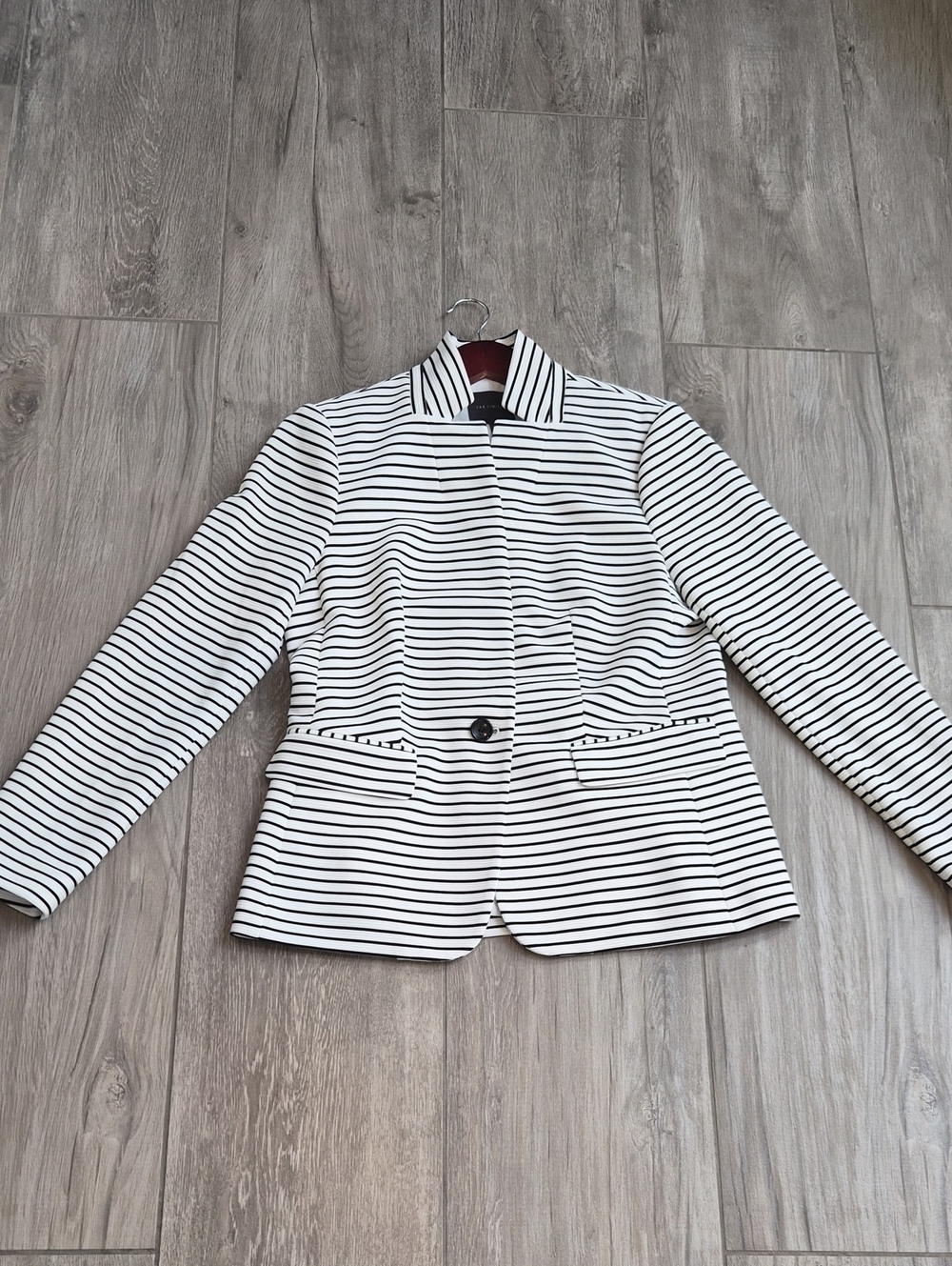 The Limited Black and White Striped Women's Blazer Size 10